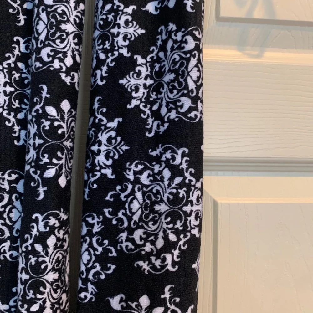 Black/White Print Infinity Scarf